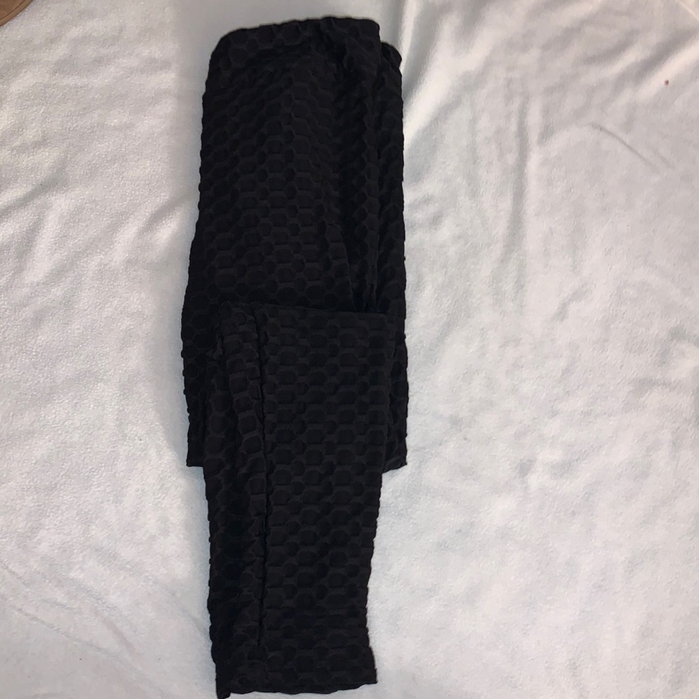 Black leggings
